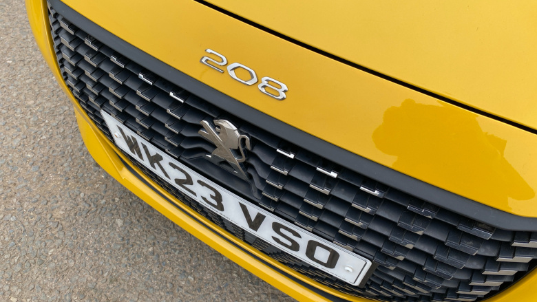 Peugeot 208 1.2 PureTech 100 Allure Premium + 5dr Petrol Hatchback